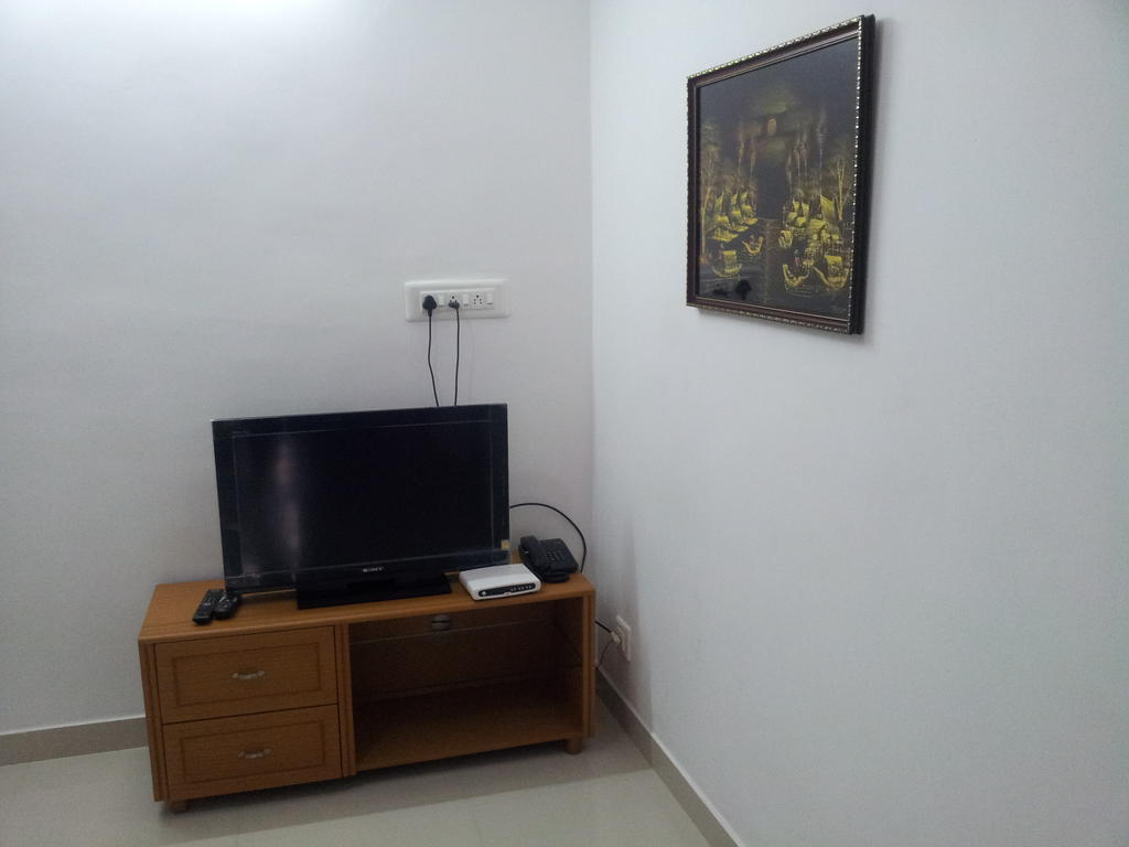 Phils' Residency & Banquets Hotel Kochi Buitenkant foto